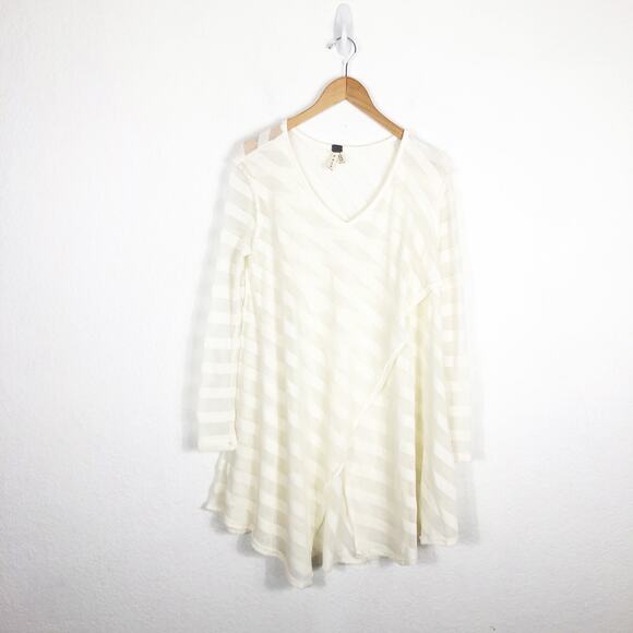 We The Free People Oversized Faux Wrap Sweater Small Cream Striped V-Neck Soft - Picture 2 of 11